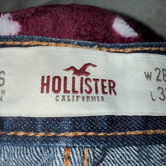 Hollister Brand New LOW-RISE DISTRESSED DARK WASH FLARE JEANS - Picture 6 of 15